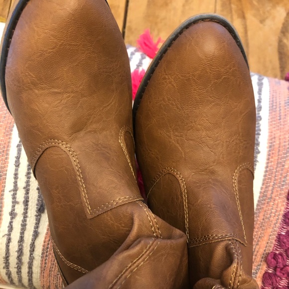 Adorable slouch boots - Picture 8 of 12